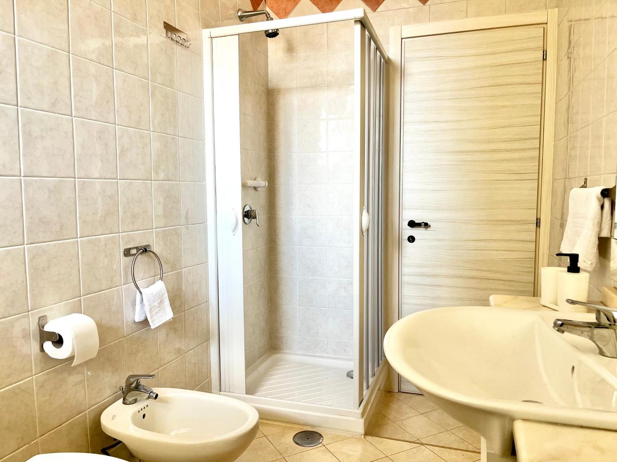 Casa Di Nonna Nunzia - Piazza Carlo Iii Apartment *